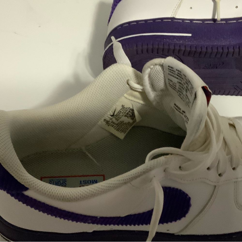 Nike White and Purple Sneakers
Nike Air Force 1 '07 LV8 EMB 'White Court Purple' - Picture 2 of 5